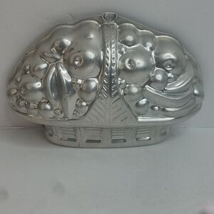 Vintage Mirro Fruit Bowl Jello Cake Mold Hanging